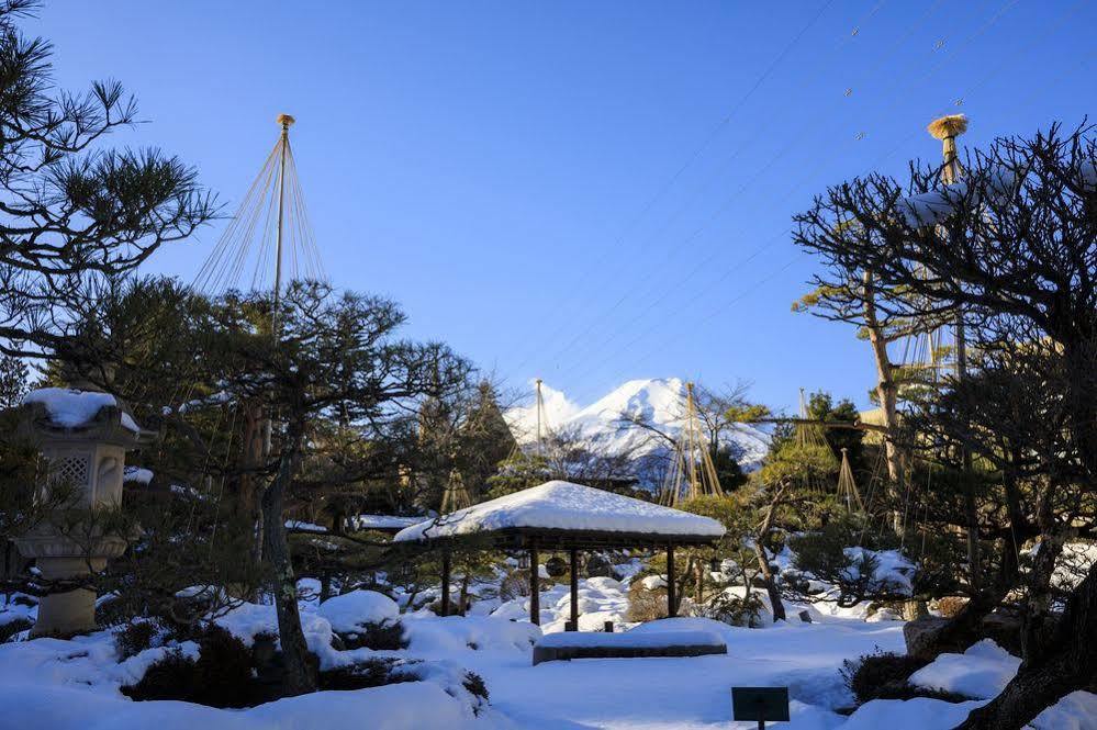 Fujisan Onsen Bessho Sasa Fujiyoshida Exterior foto