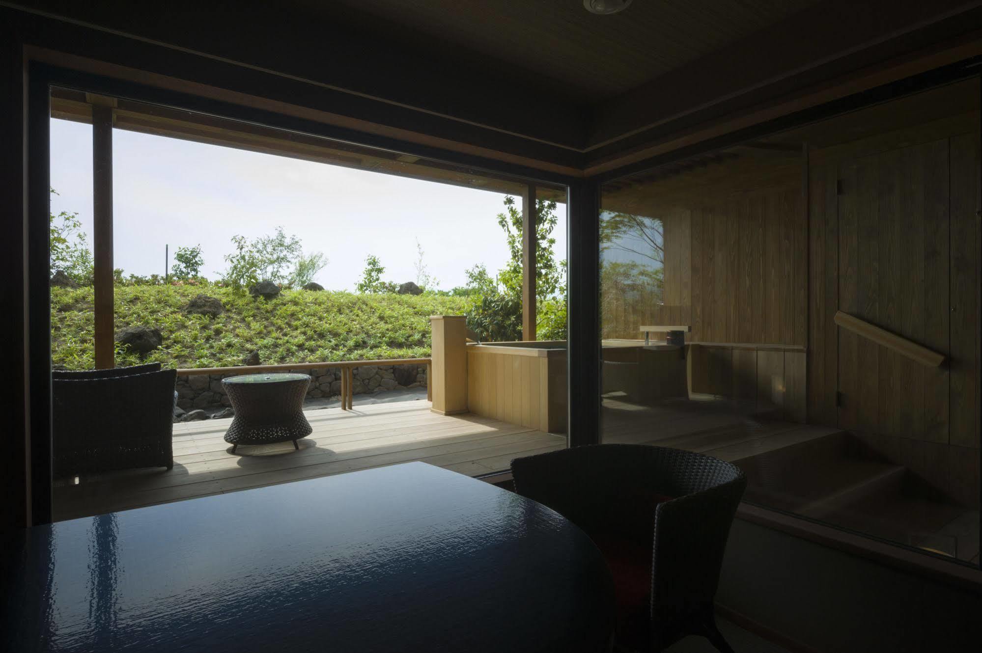 Fujisan Onsen Bessho Sasa Fujiyoshida Exterior foto
