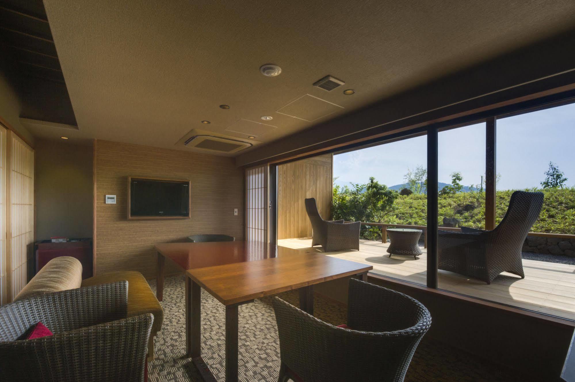 Fujisan Onsen Bessho Sasa Fujiyoshida Exterior foto